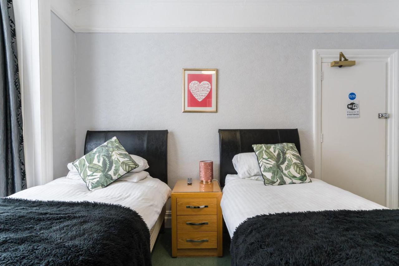 Rooms By Maes Y Mor Town Centre Aberystwyth Bagian luar foto