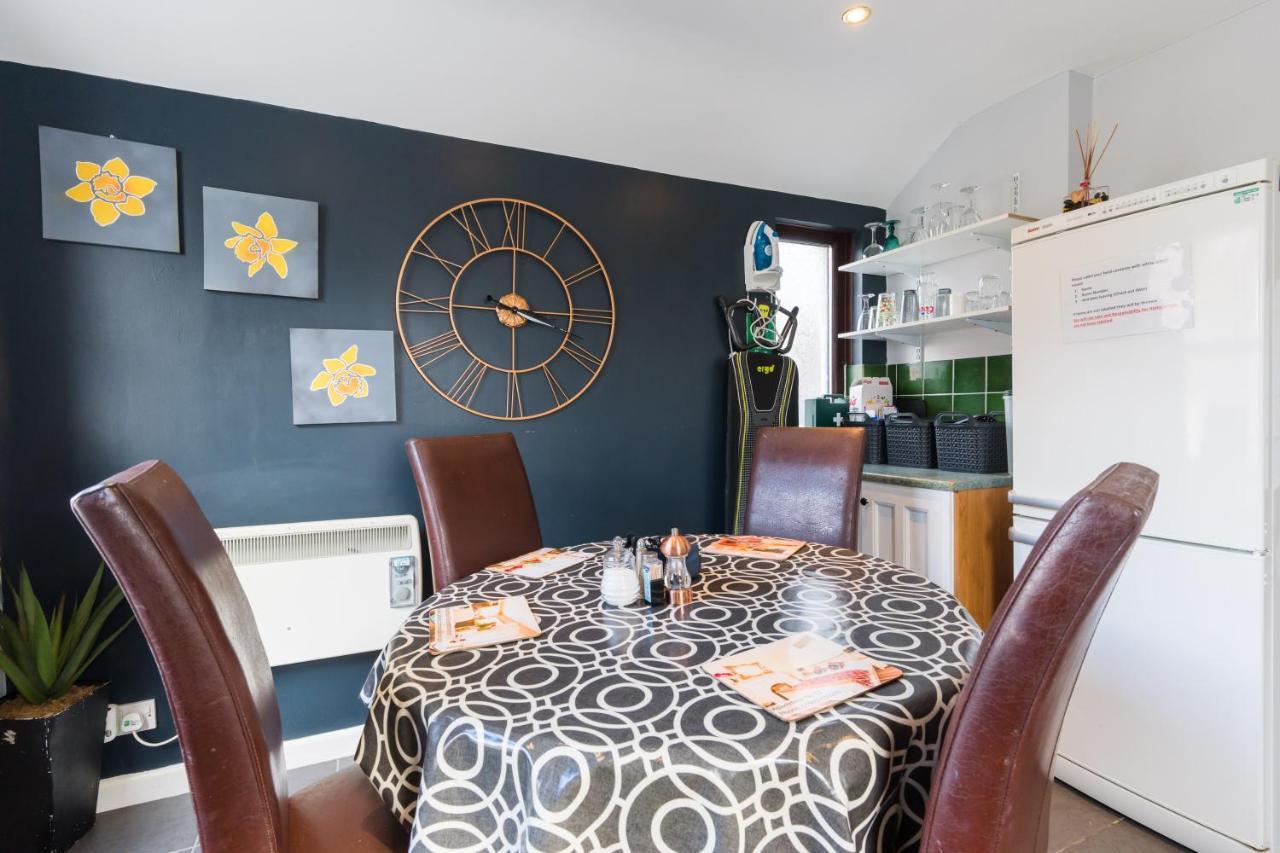 Rooms By Maes Y Mor Town Centre Aberystwyth Bagian luar foto