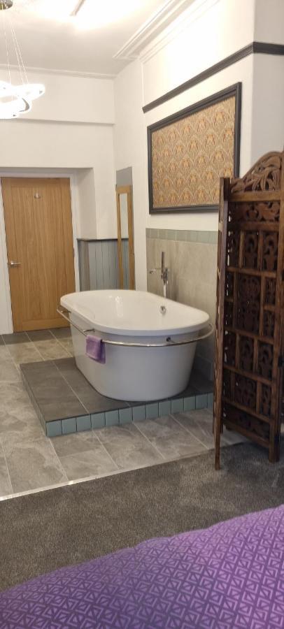 Rooms By Maes Y Mor Town Centre Aberystwyth Bagian luar foto