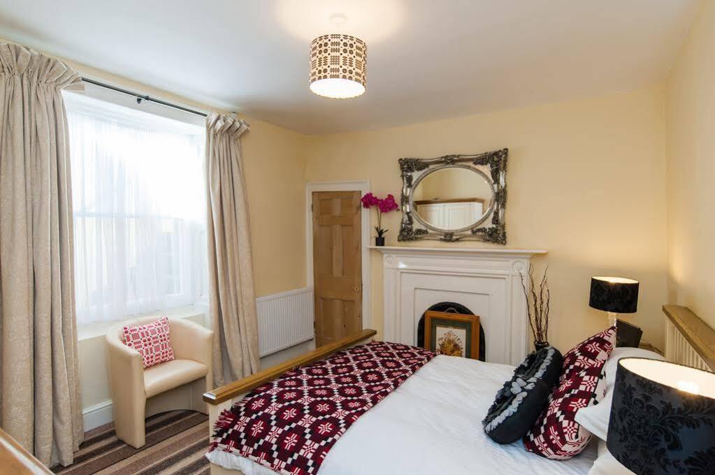 Rooms By Maes Y Mor Town Centre Aberystwyth Bagian luar foto